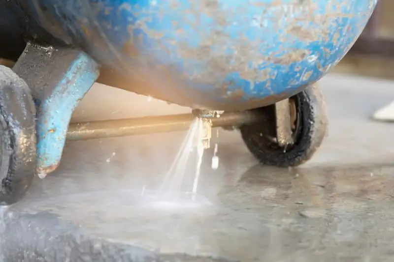 Can an Air Compressor Get Wet and Freeze?