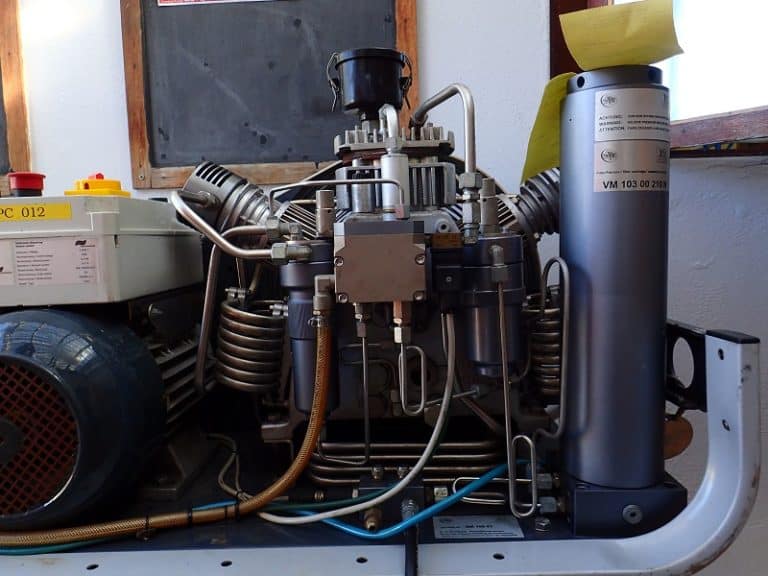 How Do an Air Compressor Unloader and Filter Works?