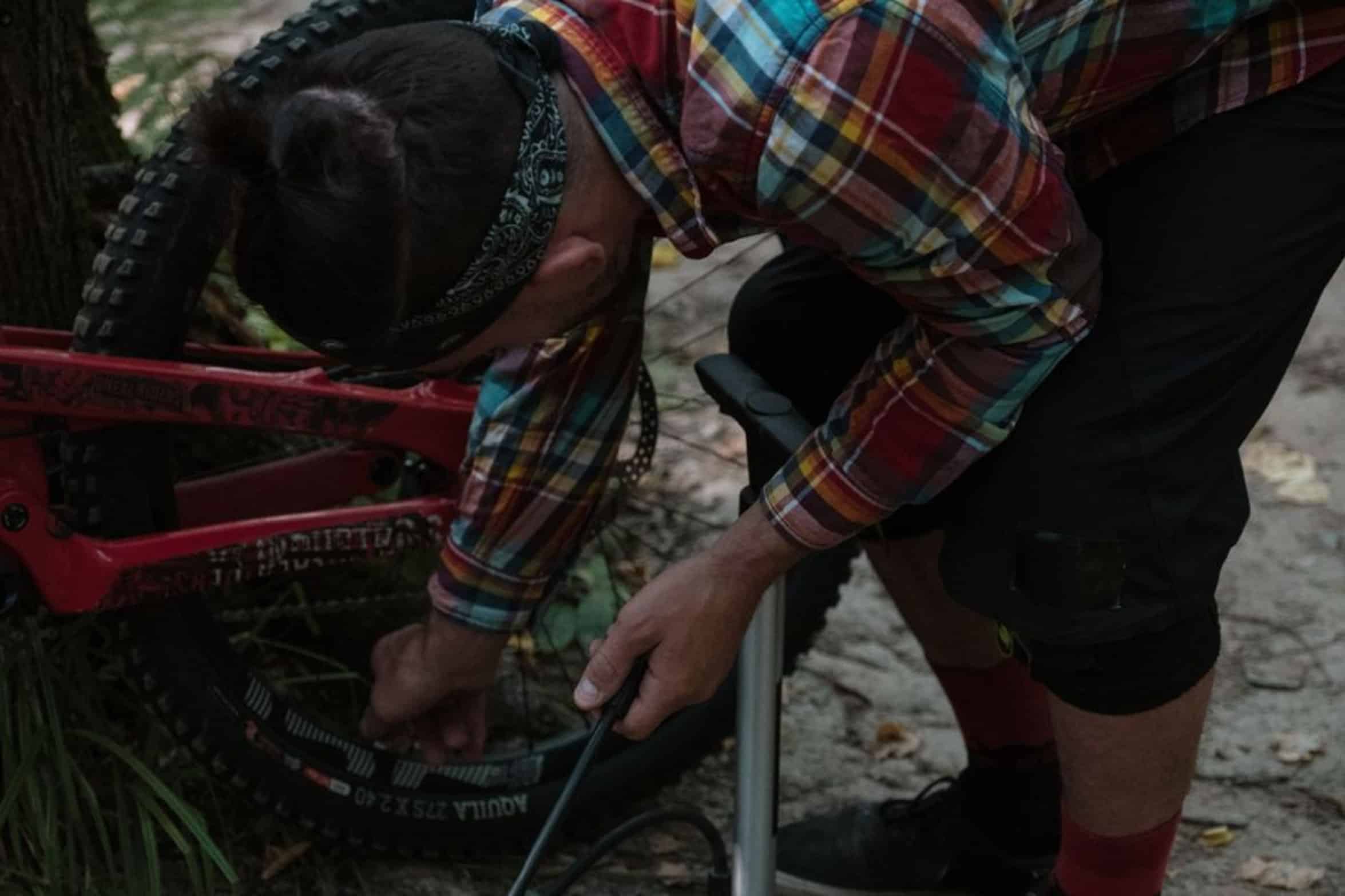 inflating bicycle tire inflating bicycle tire